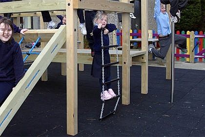 5 Rung Ladder with Chains